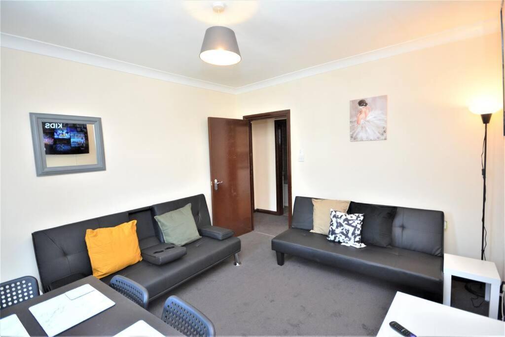 Lovely 3Bedroom Apartment Londres Extérieur photo